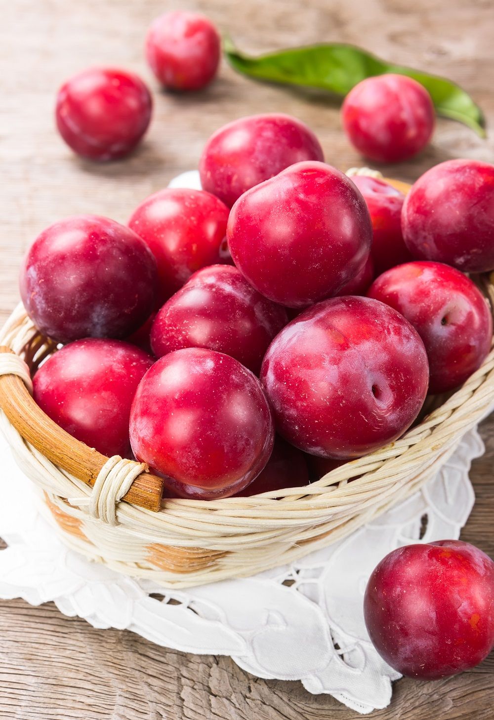 RED PLUMS